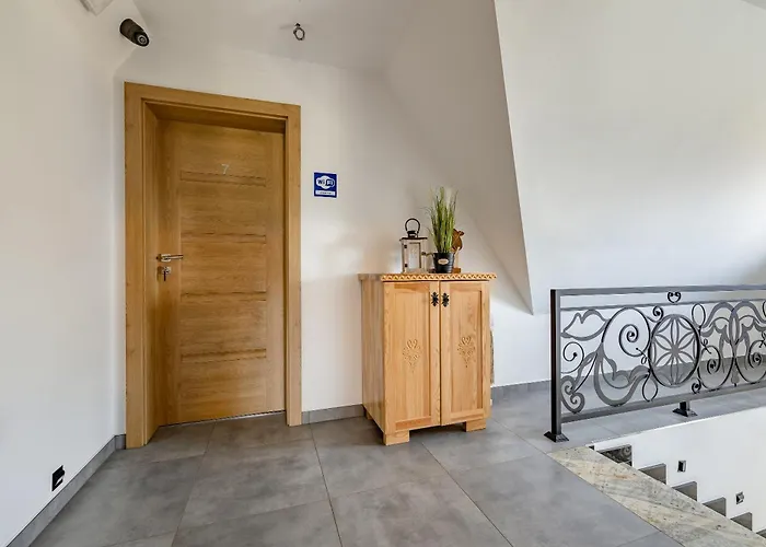 Stolowe * ביאלי דונאייק